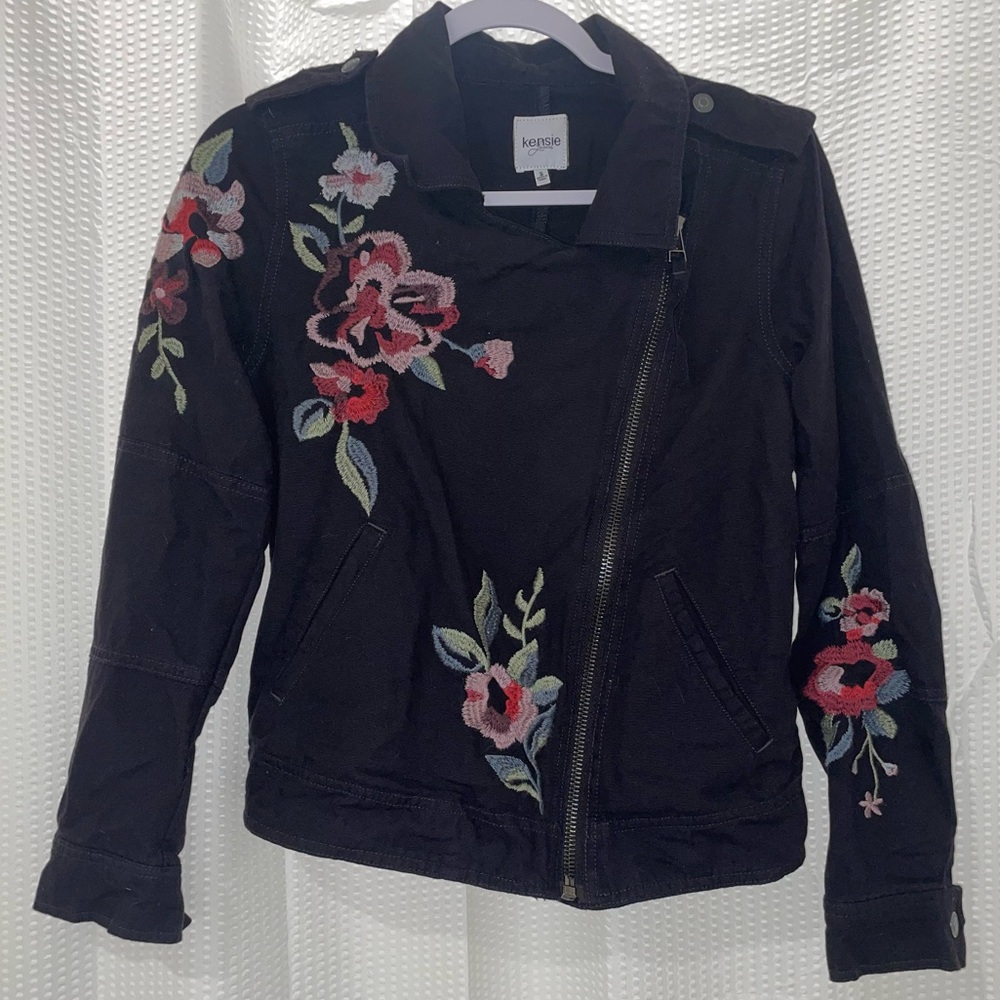 Floral Embroidered Cargo Jacket